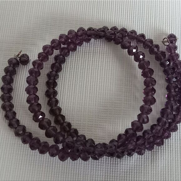 Shiny Purple Transparent Faceted Beaded Memory Wire Circle Choker Style Necklace - Picture 6 of 8